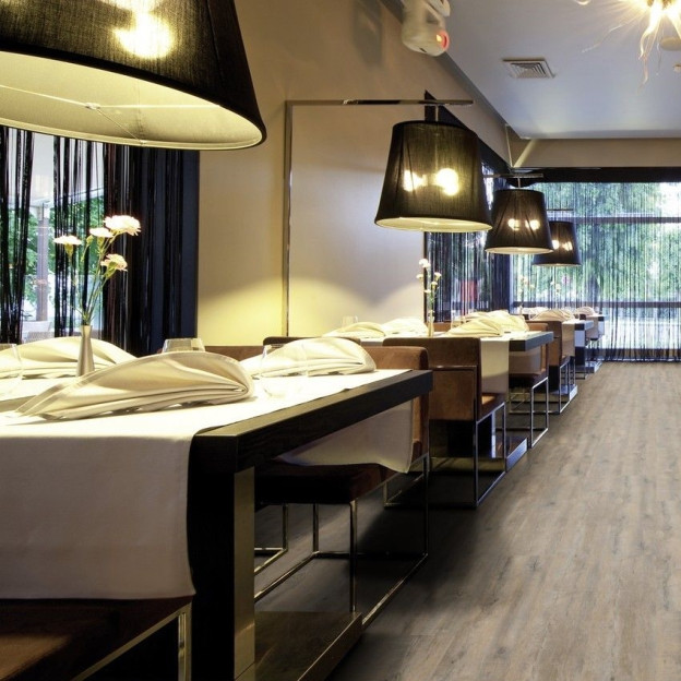 Вінілова підлога WINEO 400 Wood Embrace Oak Grey клейовий | DB00110 Вінілова підлога WINEO 400 Wood Embrace Oak Grey клейовий | DB00110